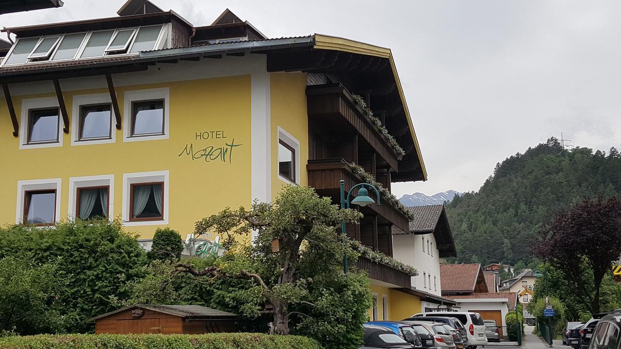 Hotel Mozart Landeck Exterior foto